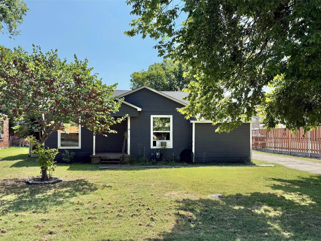 104 N 5th Street, Wylie