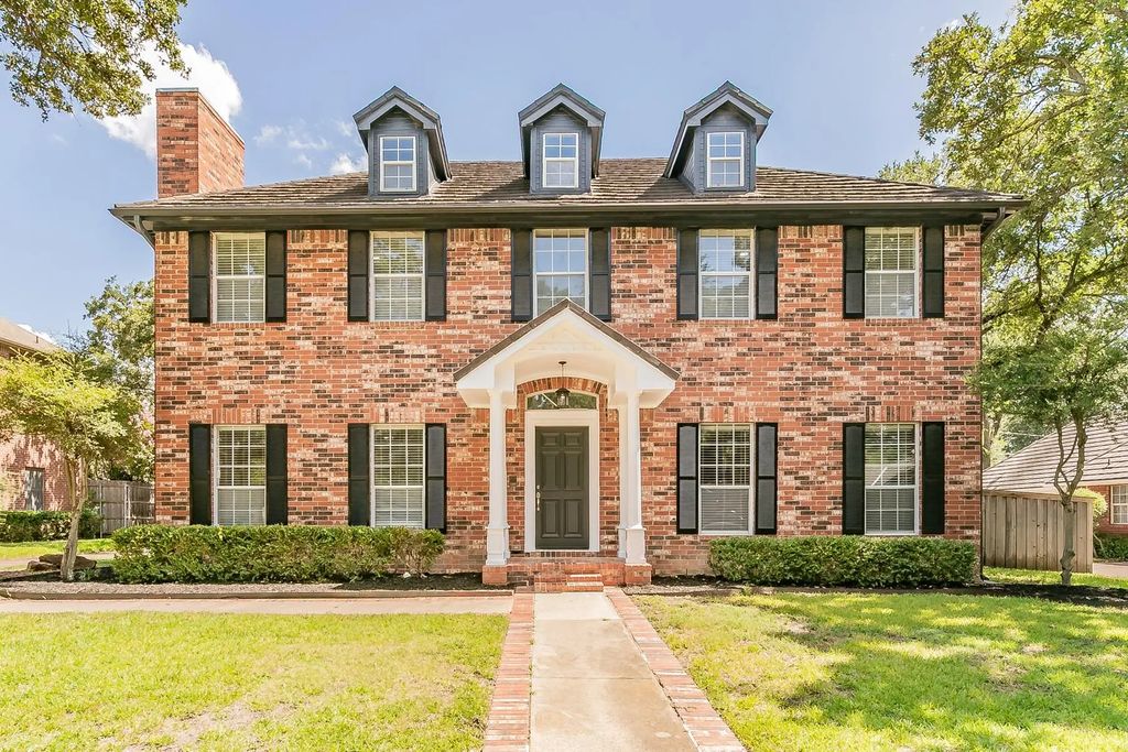 2414 Green Park Drive, Arlington