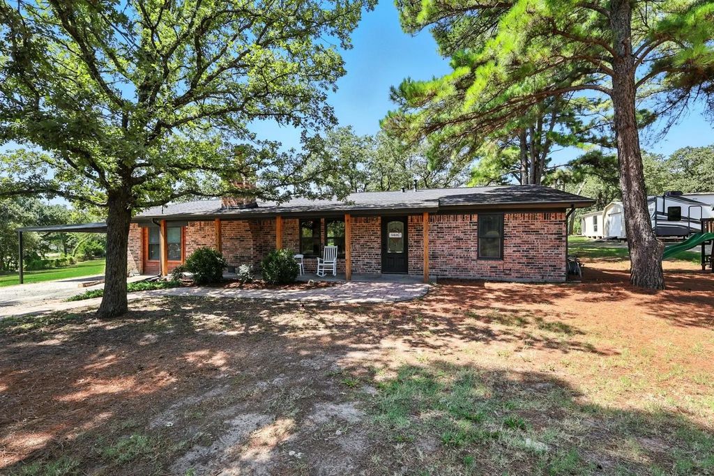 470 Wildwood Trail, Weatherford