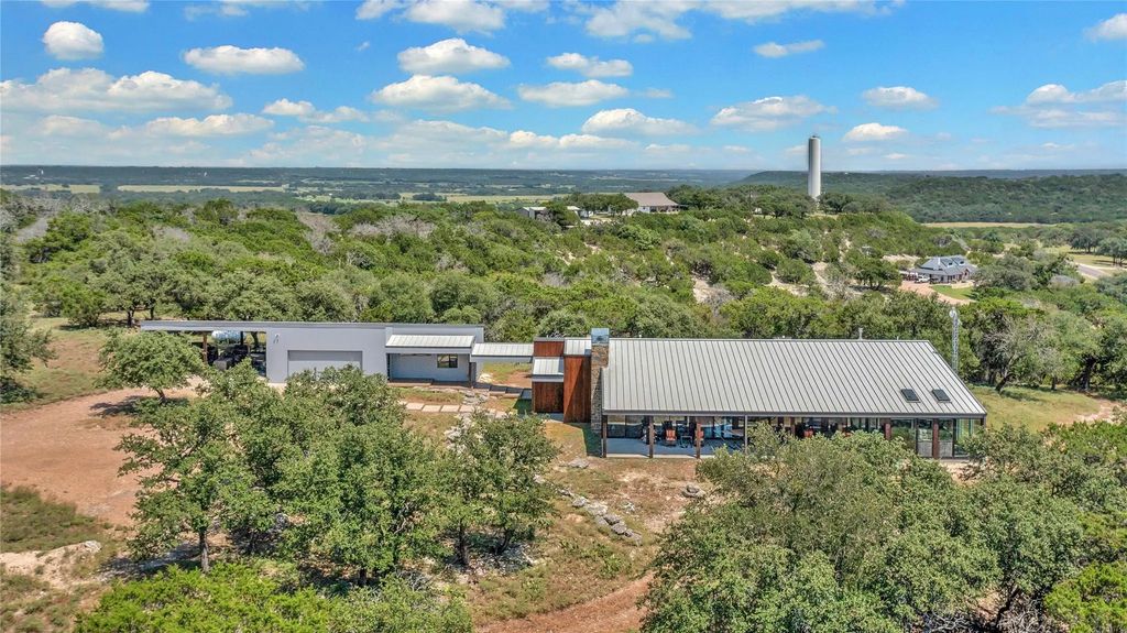 7118 Fm 219, Clifton