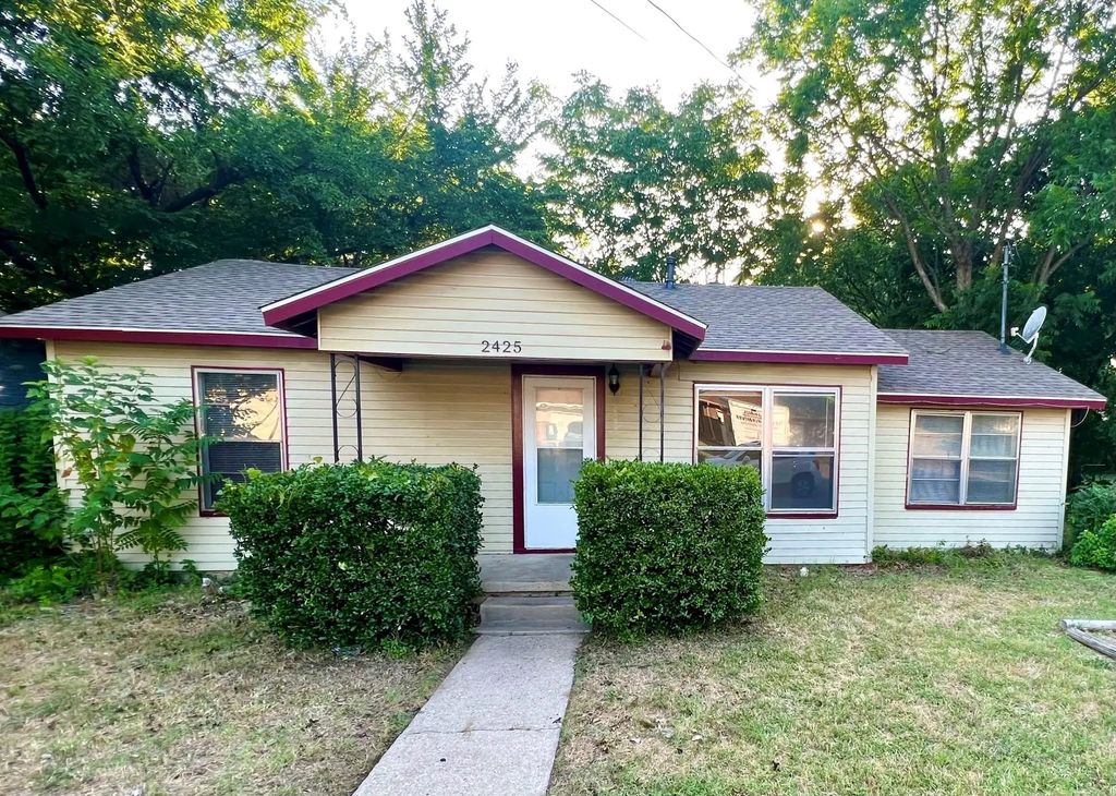 2425 Bolivar Street, Denton