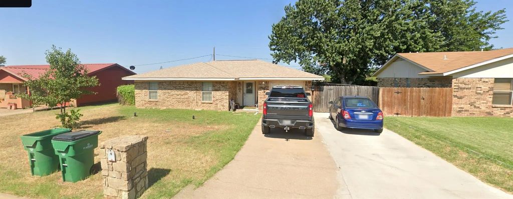 1944 Allison Street, Graham