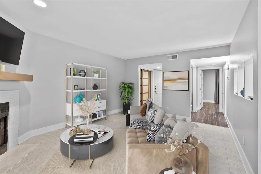 2505 Wedglea Drive 201, Dallas
