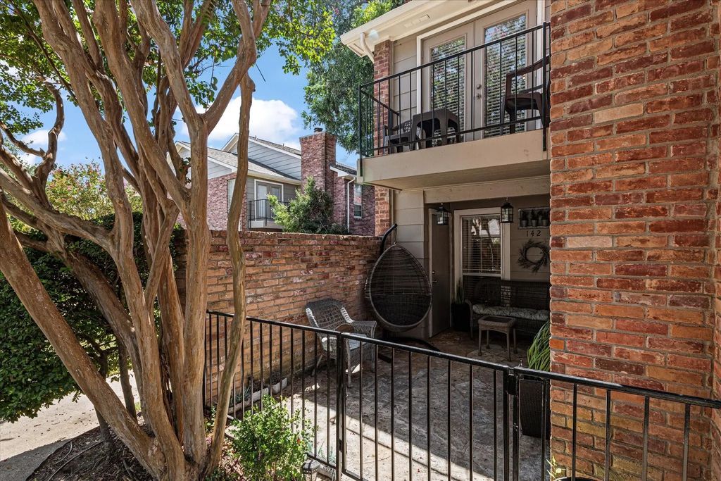7510 Holly Hill Drive 142, Dallas