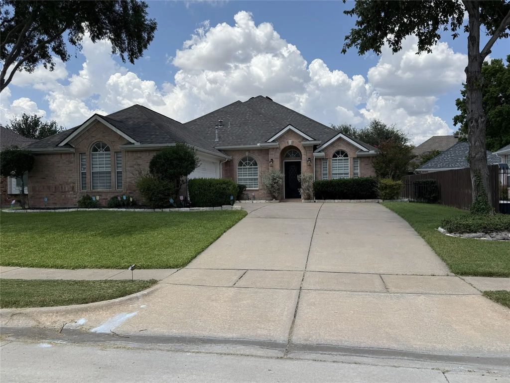 1709 Meridian Court, Keller