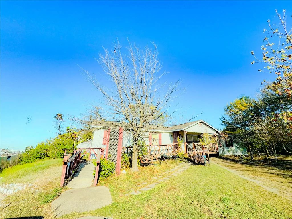 2552 County Road 658, Farmersville