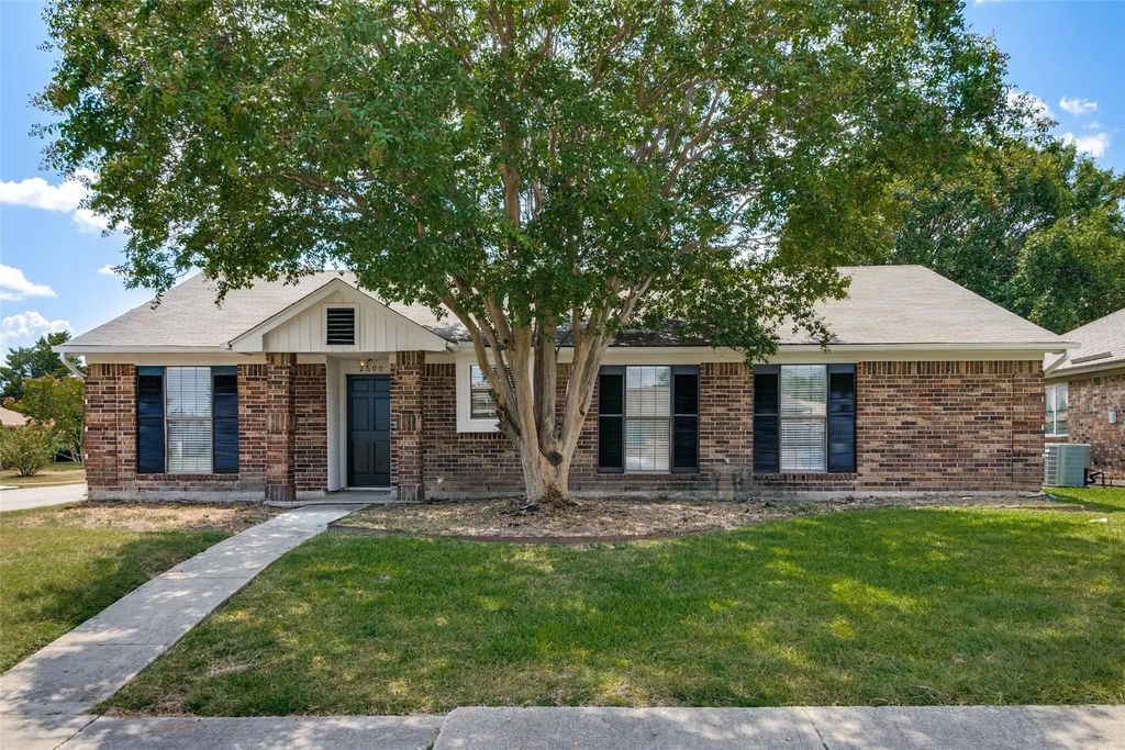 2600 Red River Street, Mesquite