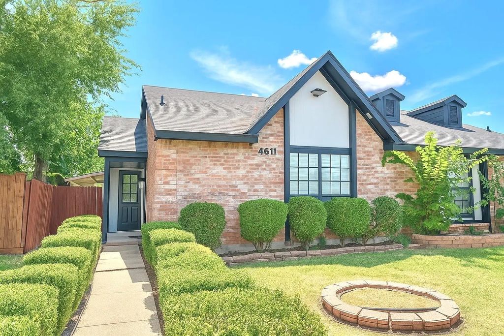 4611 Carr Street, The Colony