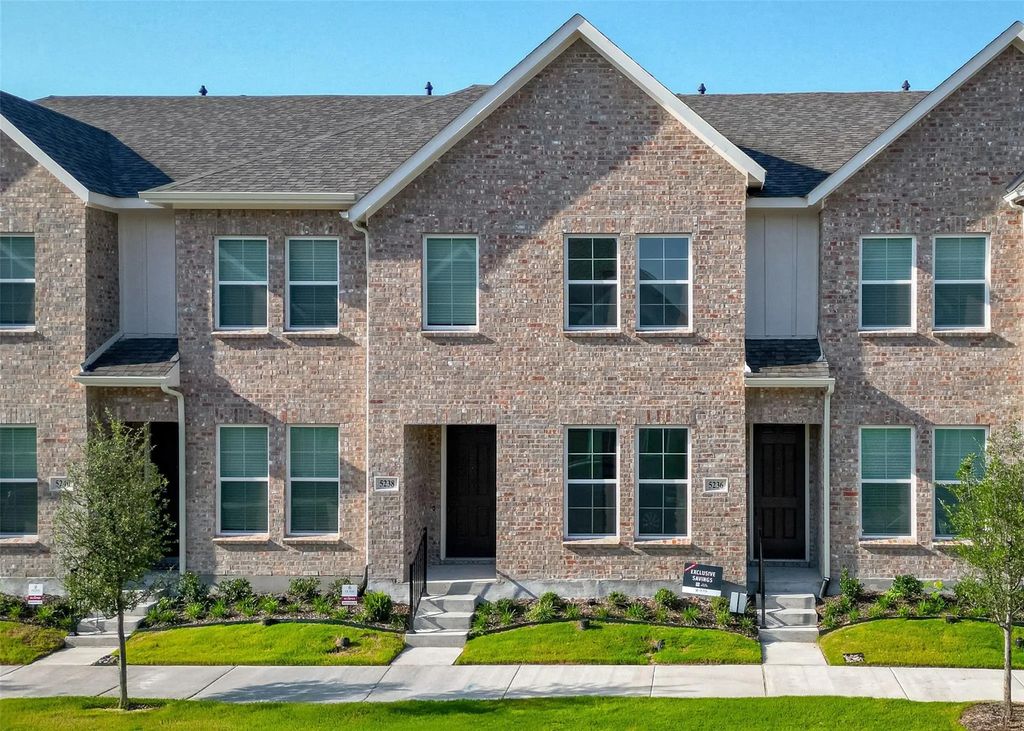 5236 Legacy Street, Haltom City