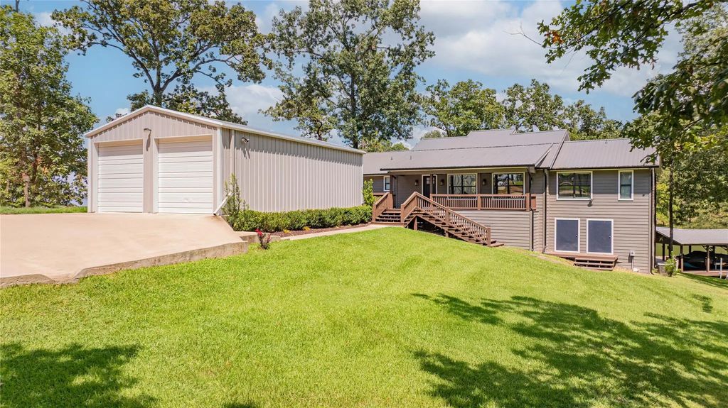 59 County Road 2607, Pittsburg
