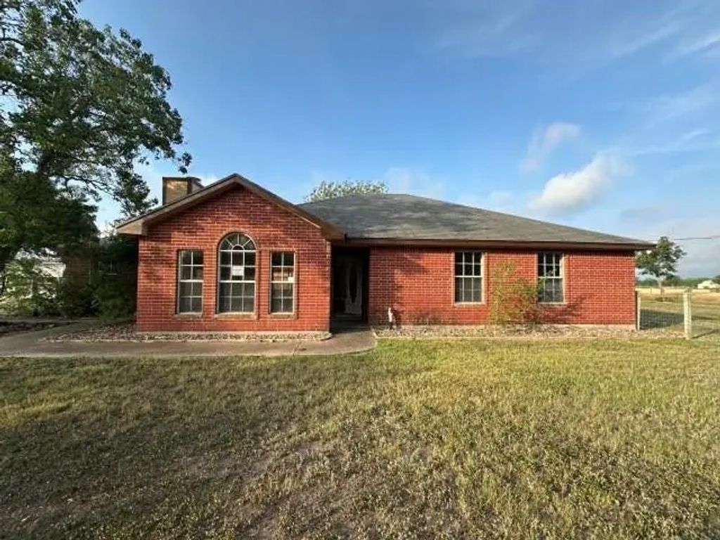 312 E County Road 303, Orange Grove