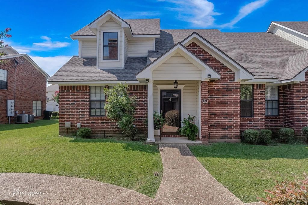 53 Meadow Creek Drive, Bossier City
