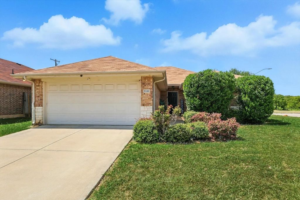 9100 Saint Barts Road, Fort Worth