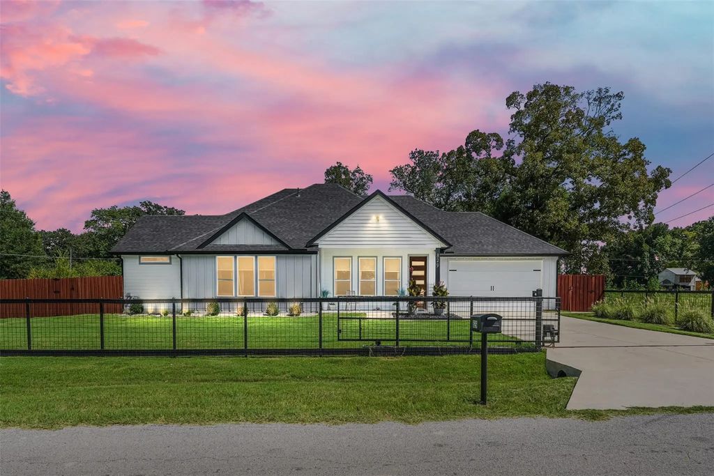 829 Maloma Road, Tool