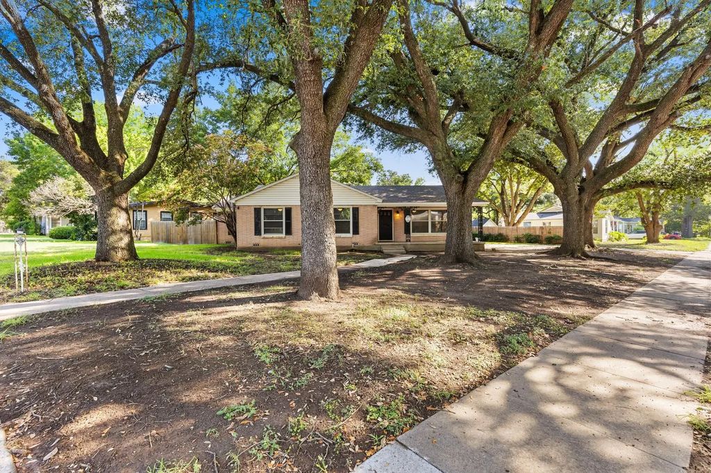 1301 N 34th Street, Waco