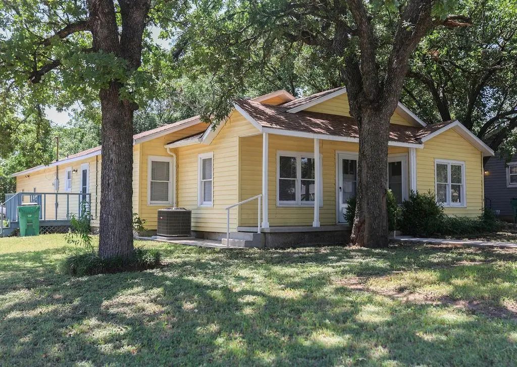 814 W Frey Street, Stephenville