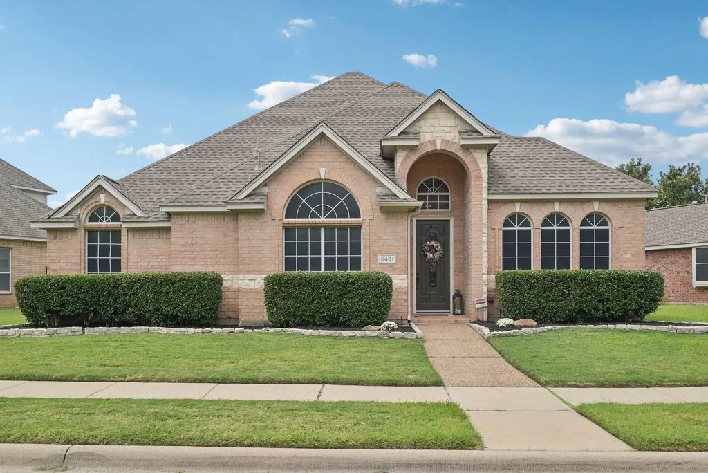 6401 Day Spring Drive, The Colony