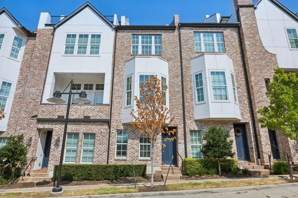 2268 Alterbrook Lane, Dallas