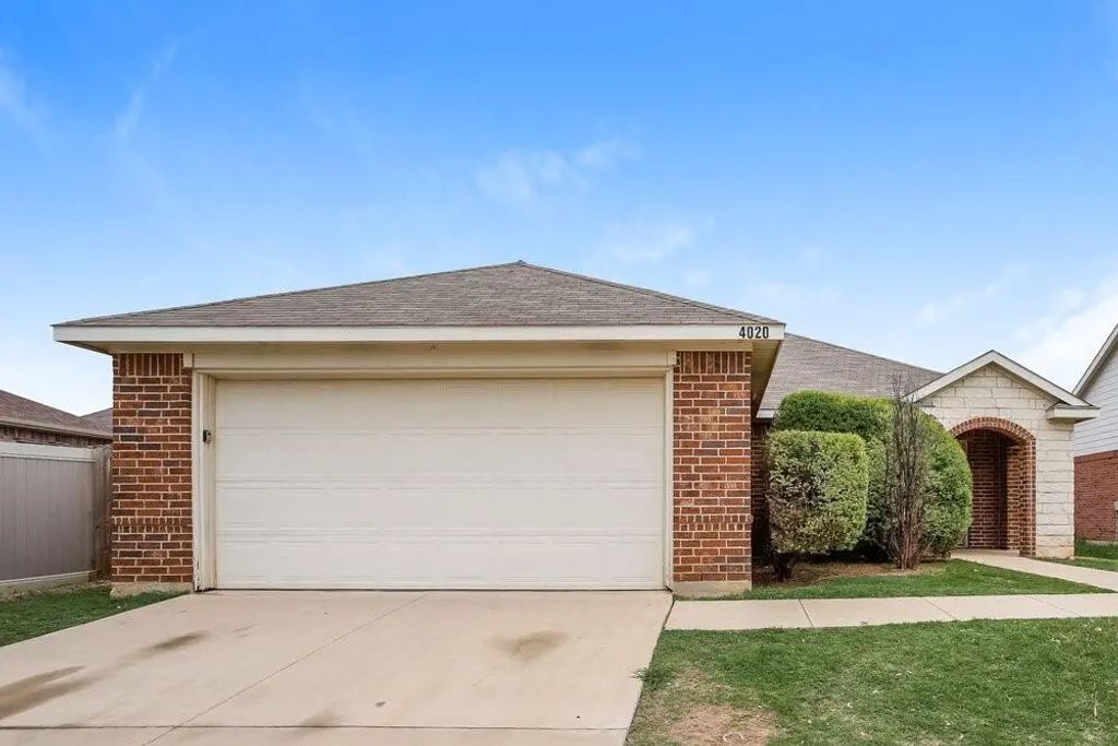 4020 Tarpon Springs Drive, Fort Worth