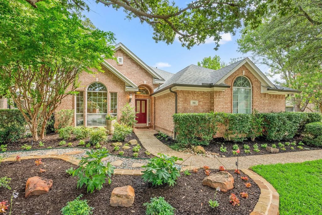 708 Nettleton Drive, Southlake