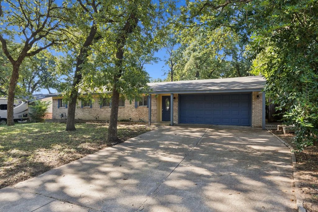 1814 Dogwood Drive, Arlington