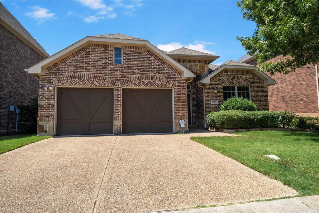 2517 Wales Way, Lewisville