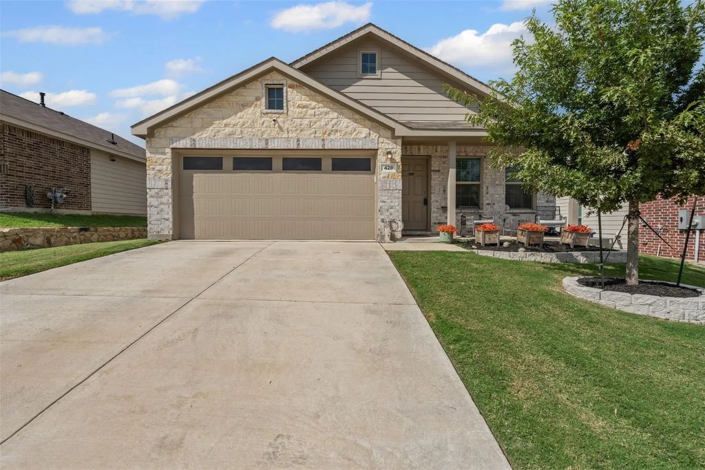 428 Red Rock Trail, Fort Worth