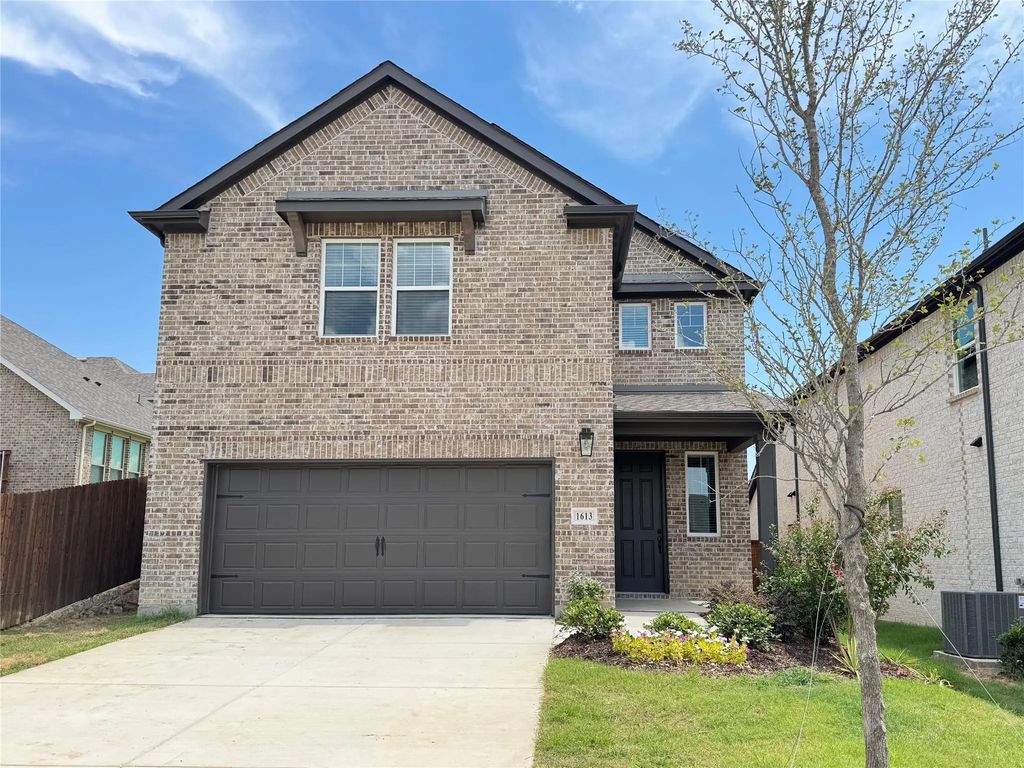 1613 Gracehill, Forney