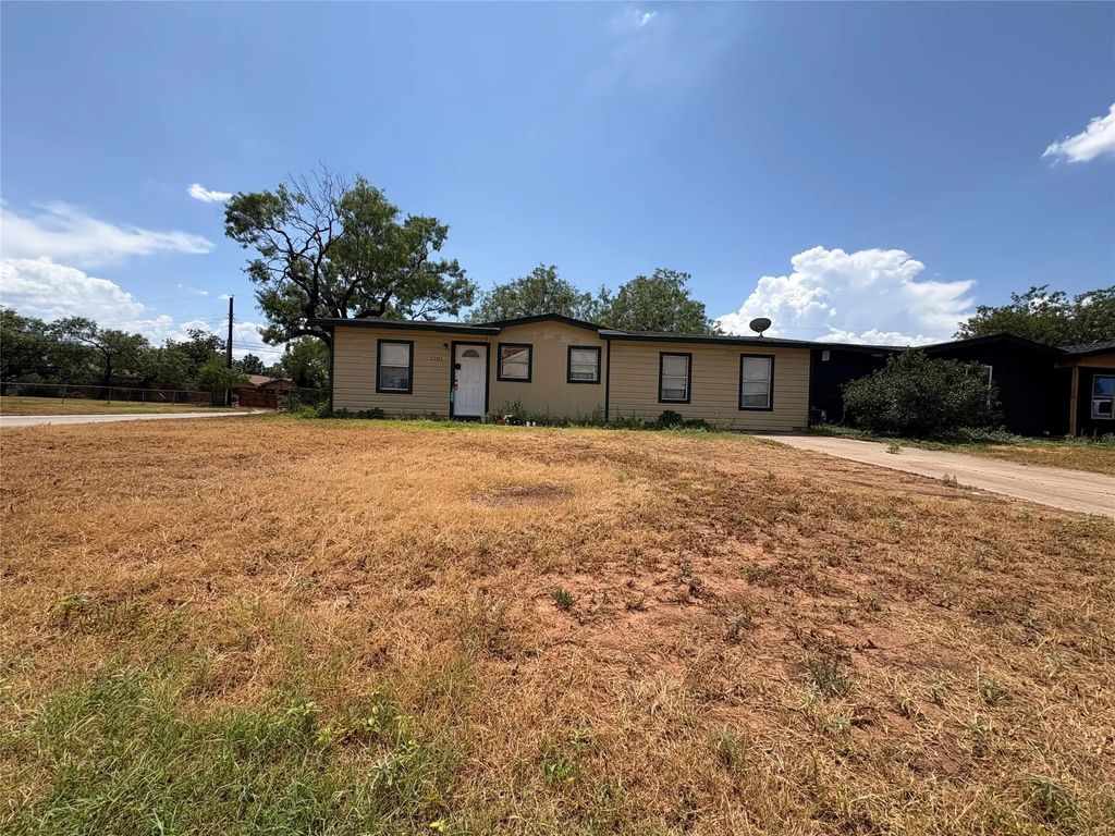 5301 Taos Drive, Abilene