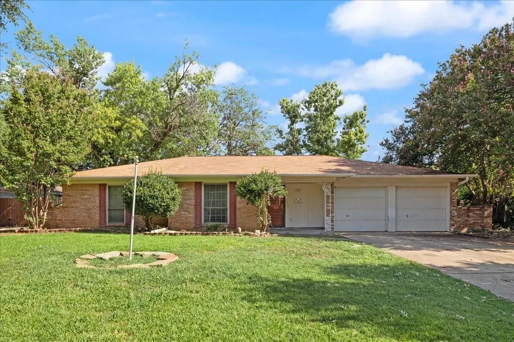 1003 Chamblee Court, Arlington