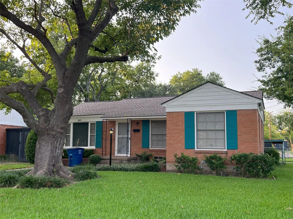 1809 Thale Drive, Dallas