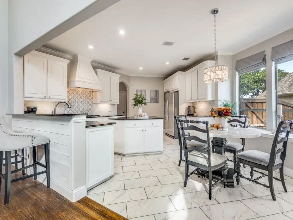 2806 Spring Oaks Drive, Highland Village