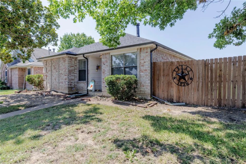 1709 Cool Springs Drive, Mesquite