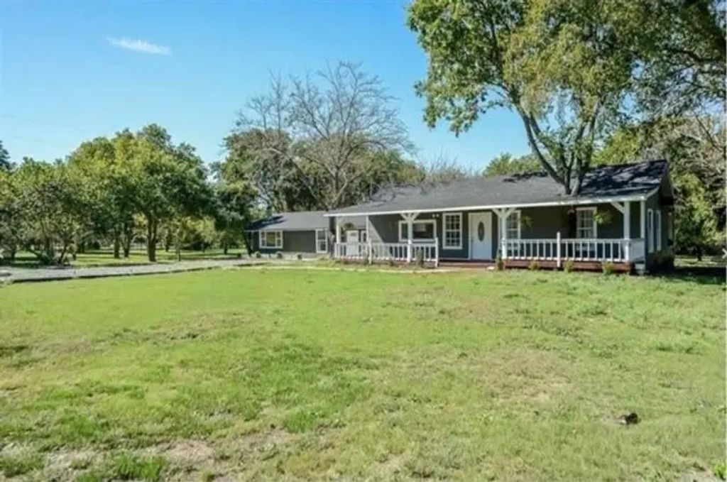 441 Country Club Road A(right Side), Fairview