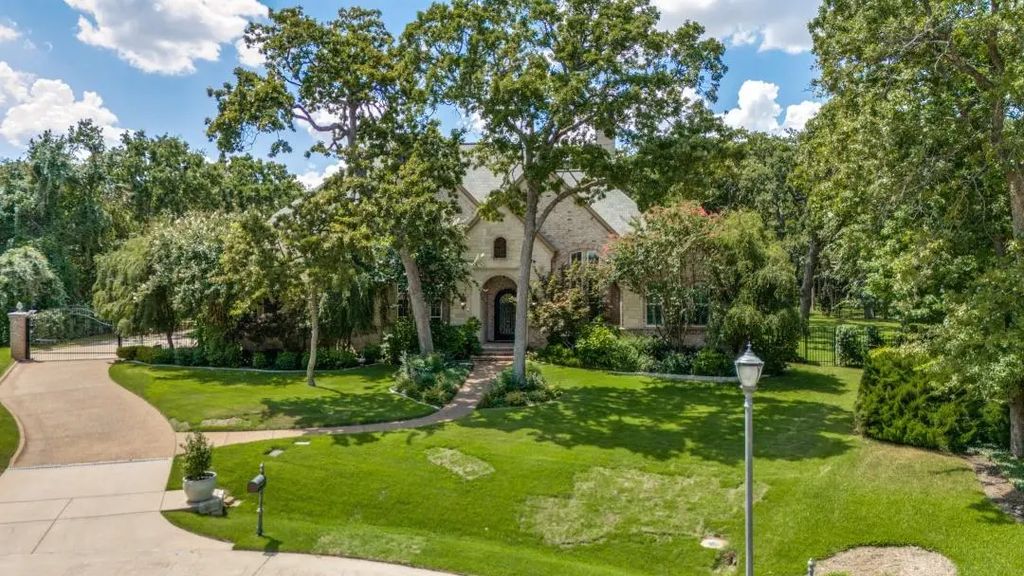 616 King Ranch Road, Southlake