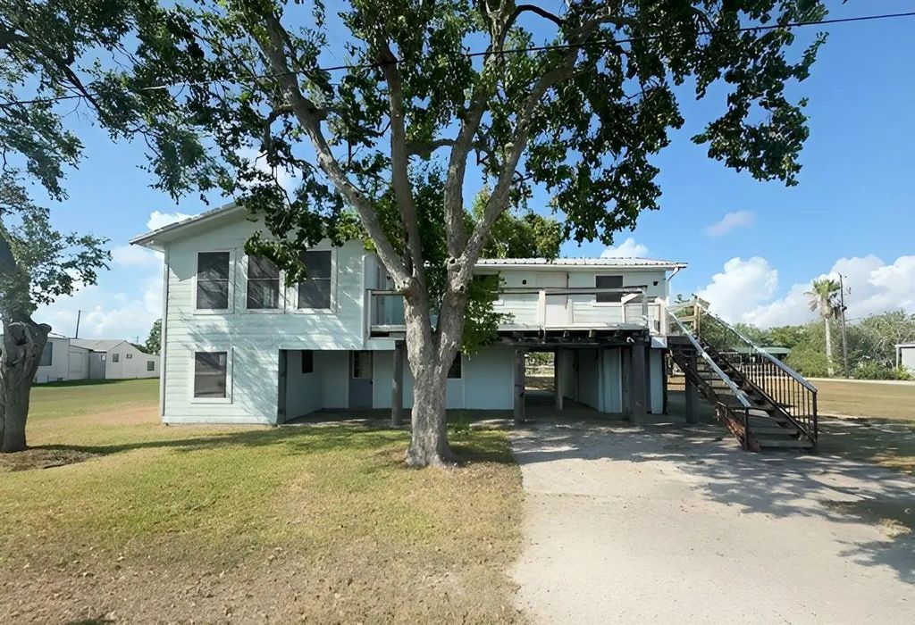 50 N Vivian Stevens Street, Port Lavaca