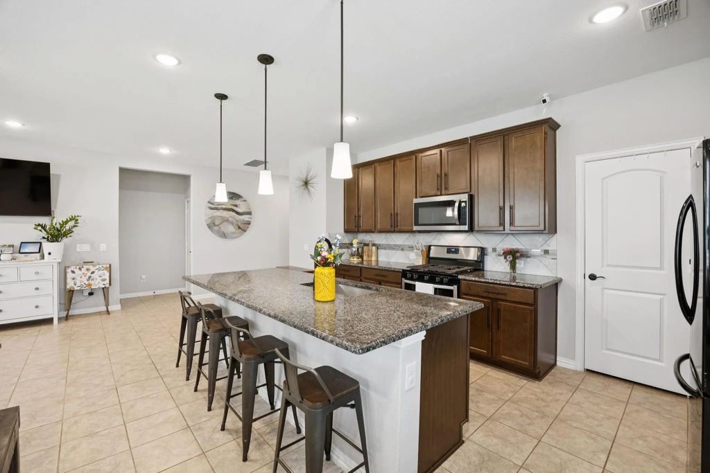 2448 Jack Rabbit Way, Northlake