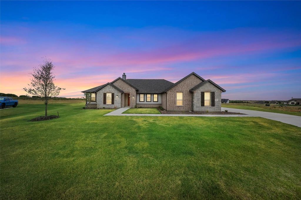 206 Brandywine Trail, New Fairview