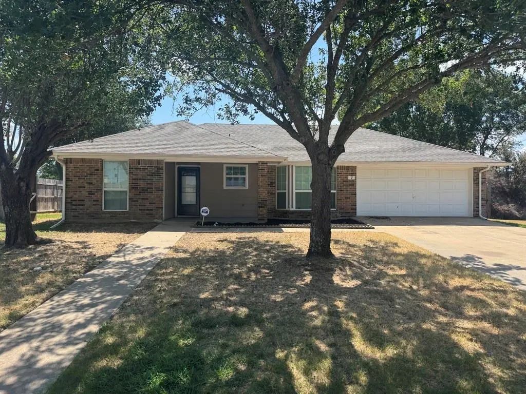 9 W Sharon Drive, Krum