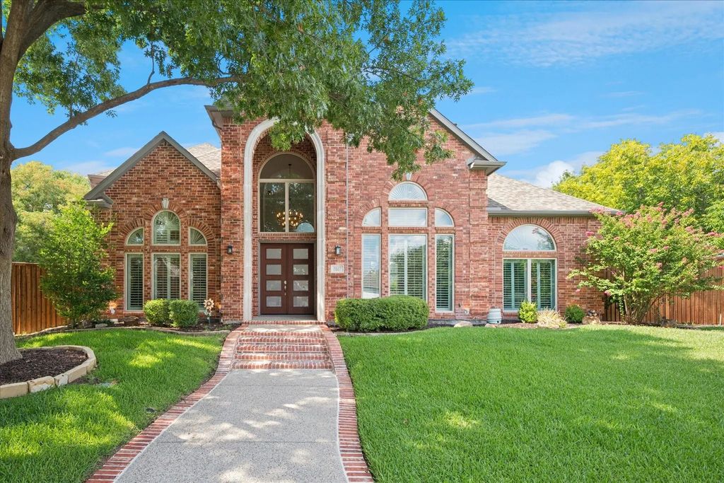 3517 Old Manse Court, Plano
