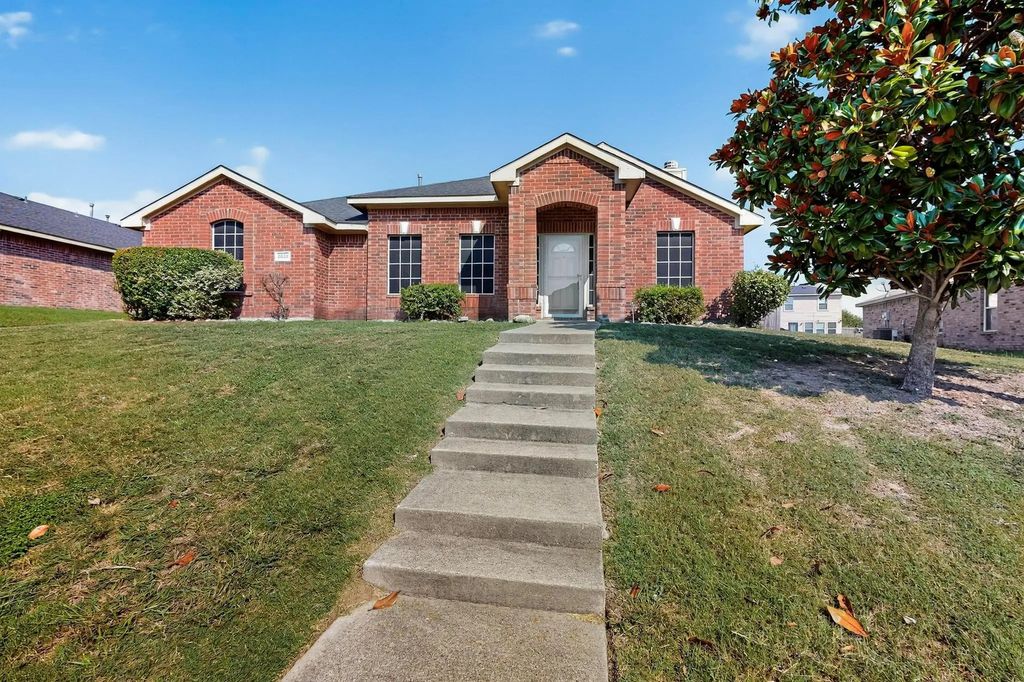 2039 Pecan Creek Drive, Mesquite