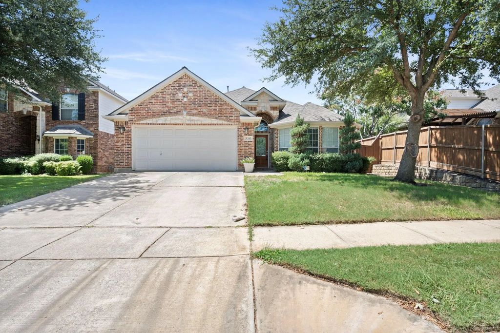9313 Bayard Street, Fort Worth