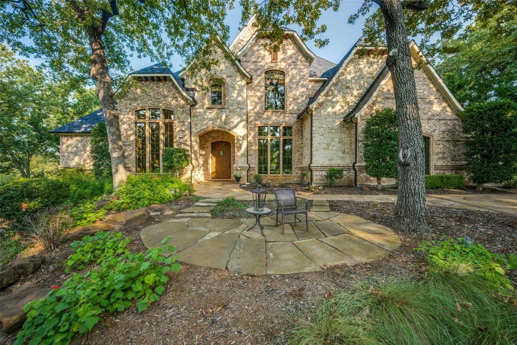 8708 Baltusrol Drive, Flower Mound