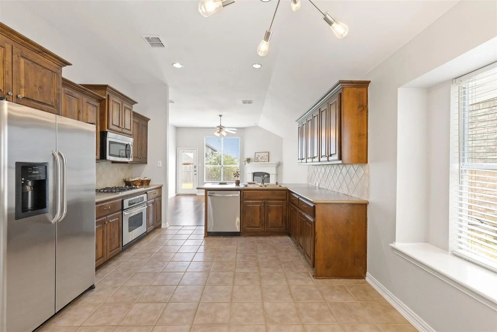 2655 Lake Ridge Drive, Little Elm