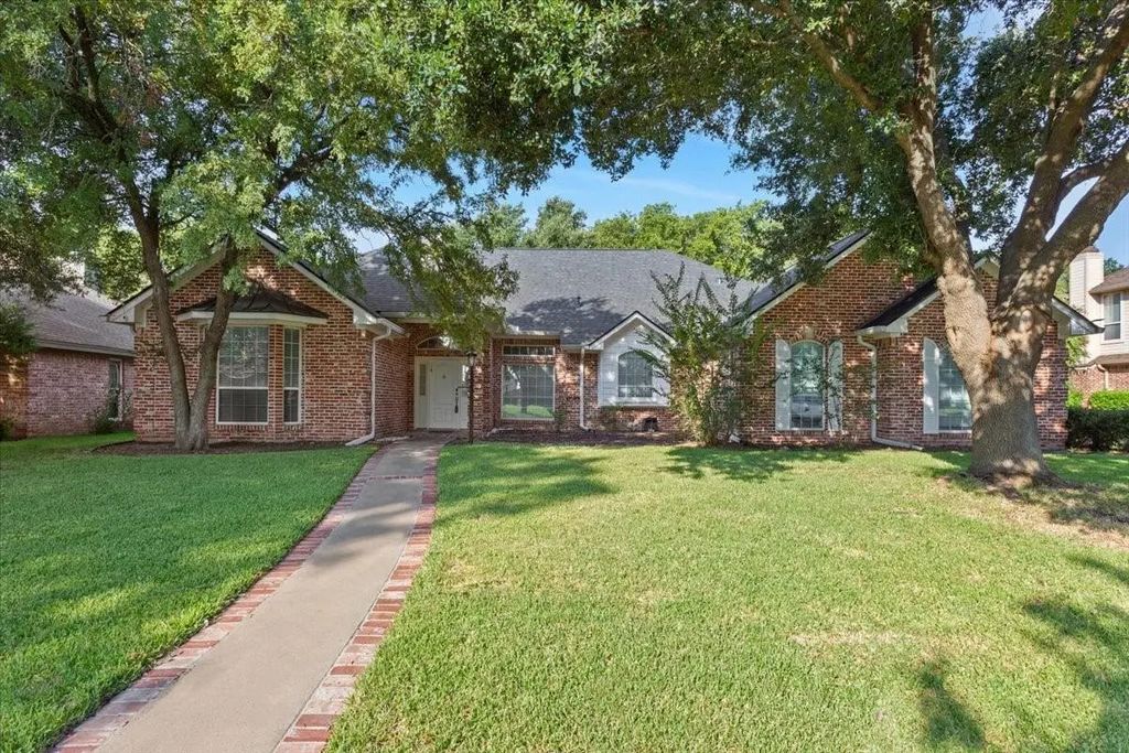 9412 Silverthorn Drive, Waco