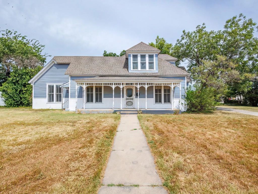 1001 Avenue G Avenue, Brownwood