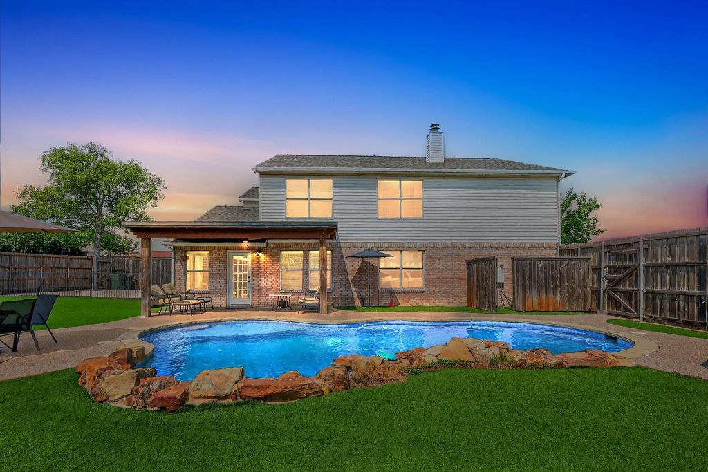 2052 Diamond Ridge Drive, Carrollton