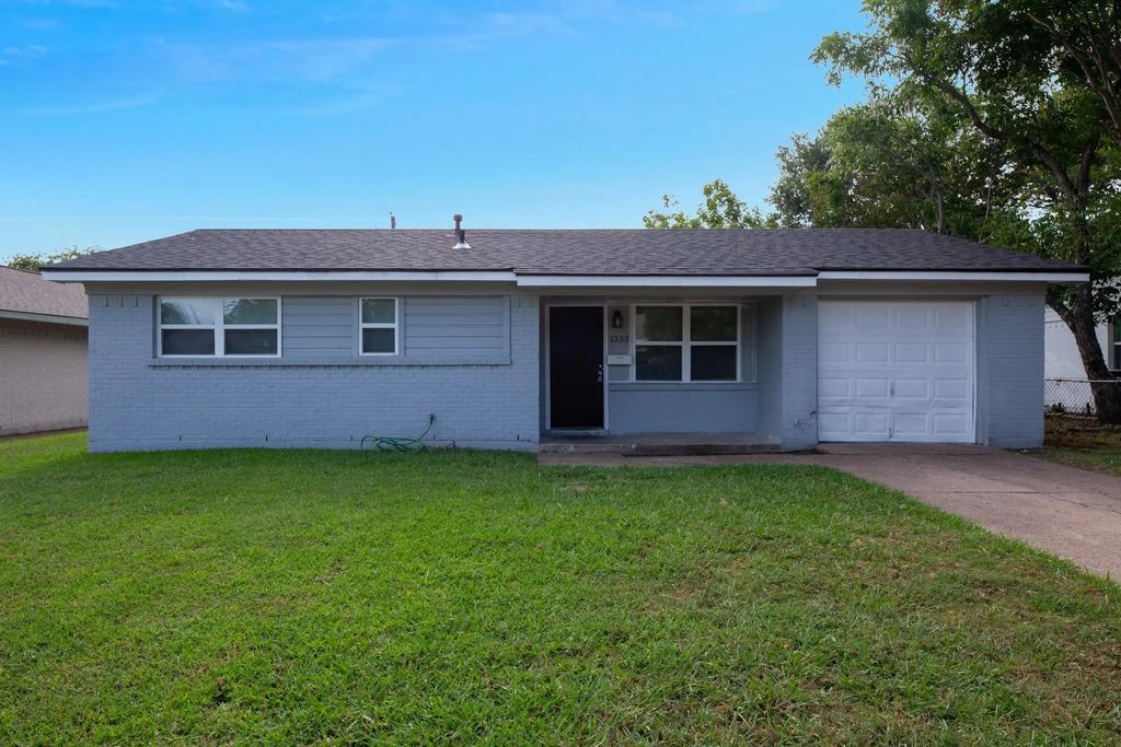 1333 East Park Drive, Mesquite