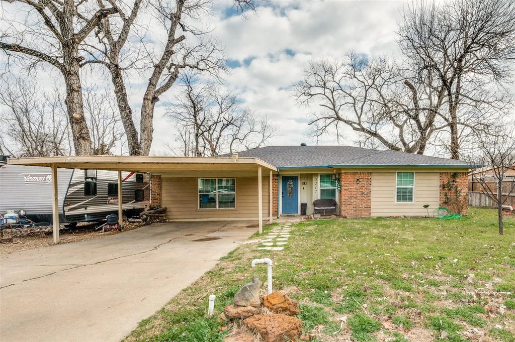 5217 Nell Street, Fort Worth