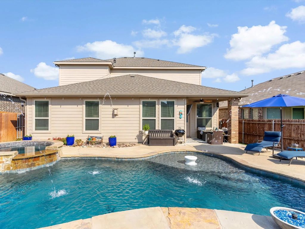 15705 Prairie Grass Lane, Fort Worth